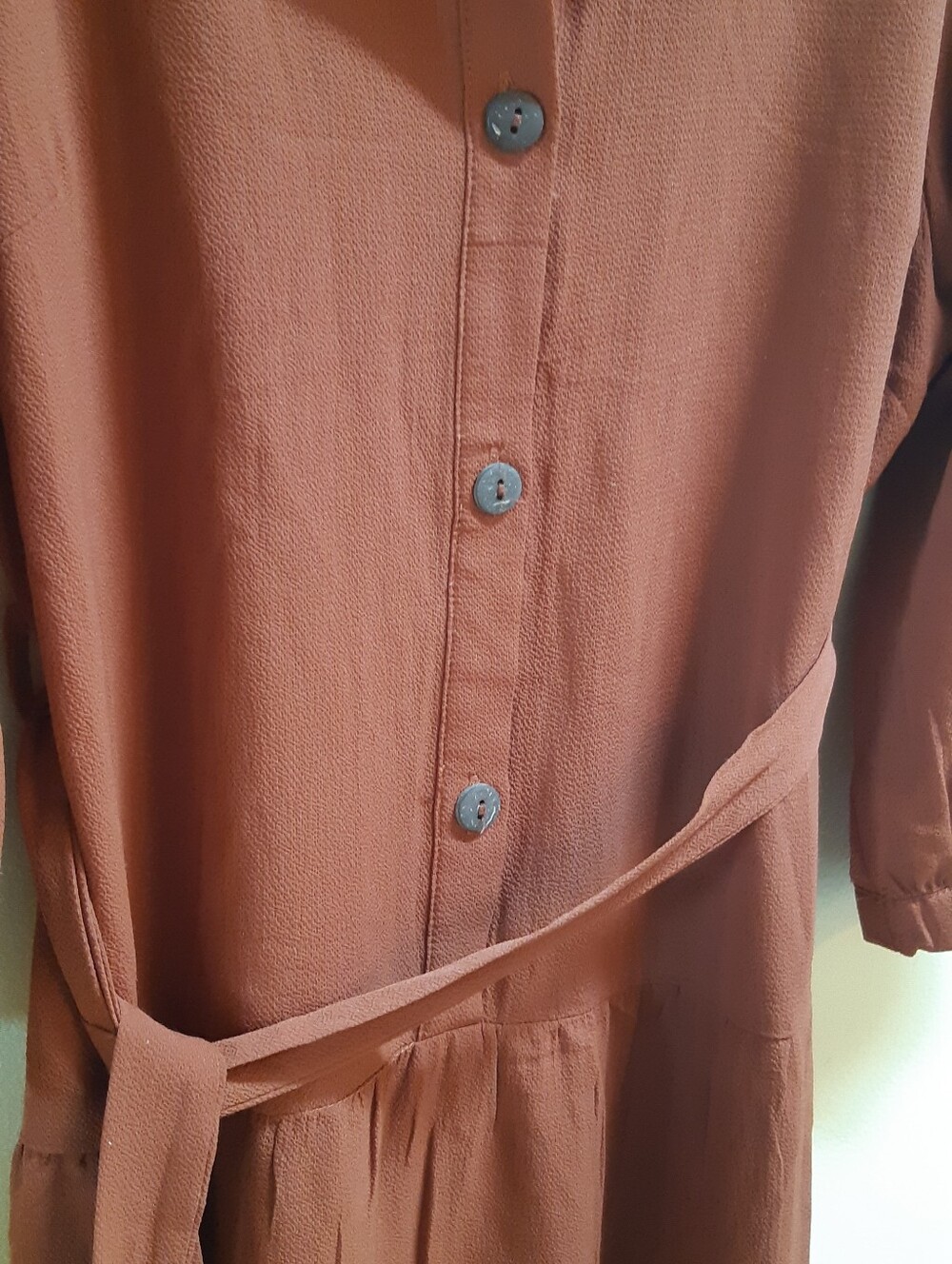 Monteau Los Angeles Tiered Dress in Rusty Brown Size Medium - Picture 6 of 7
